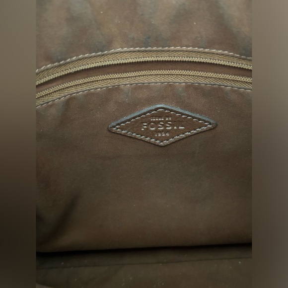 Fossil Crossbody Leather Purse - Picture 6 of 10